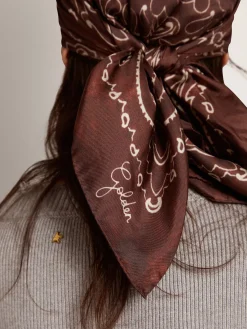 Flash Sale Black-coffee-colored Golden Collection scarf with paisley pattern MULHER Sedas e Echarpes|Beachwear