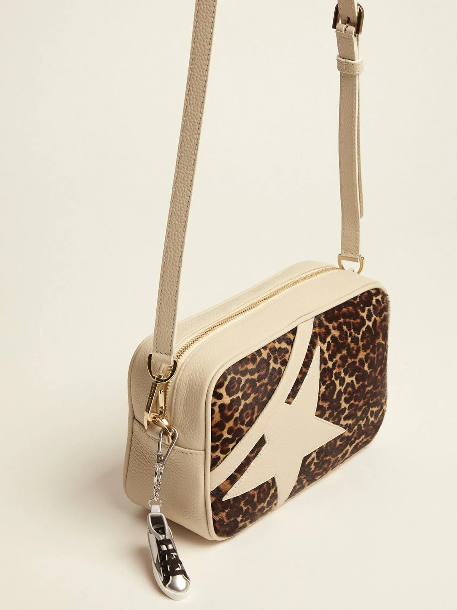 Flash Sale Bolsa Star branco leite com inserção de couro cavalinho com estampa de leopardo MULHER Bolsas tiracolo