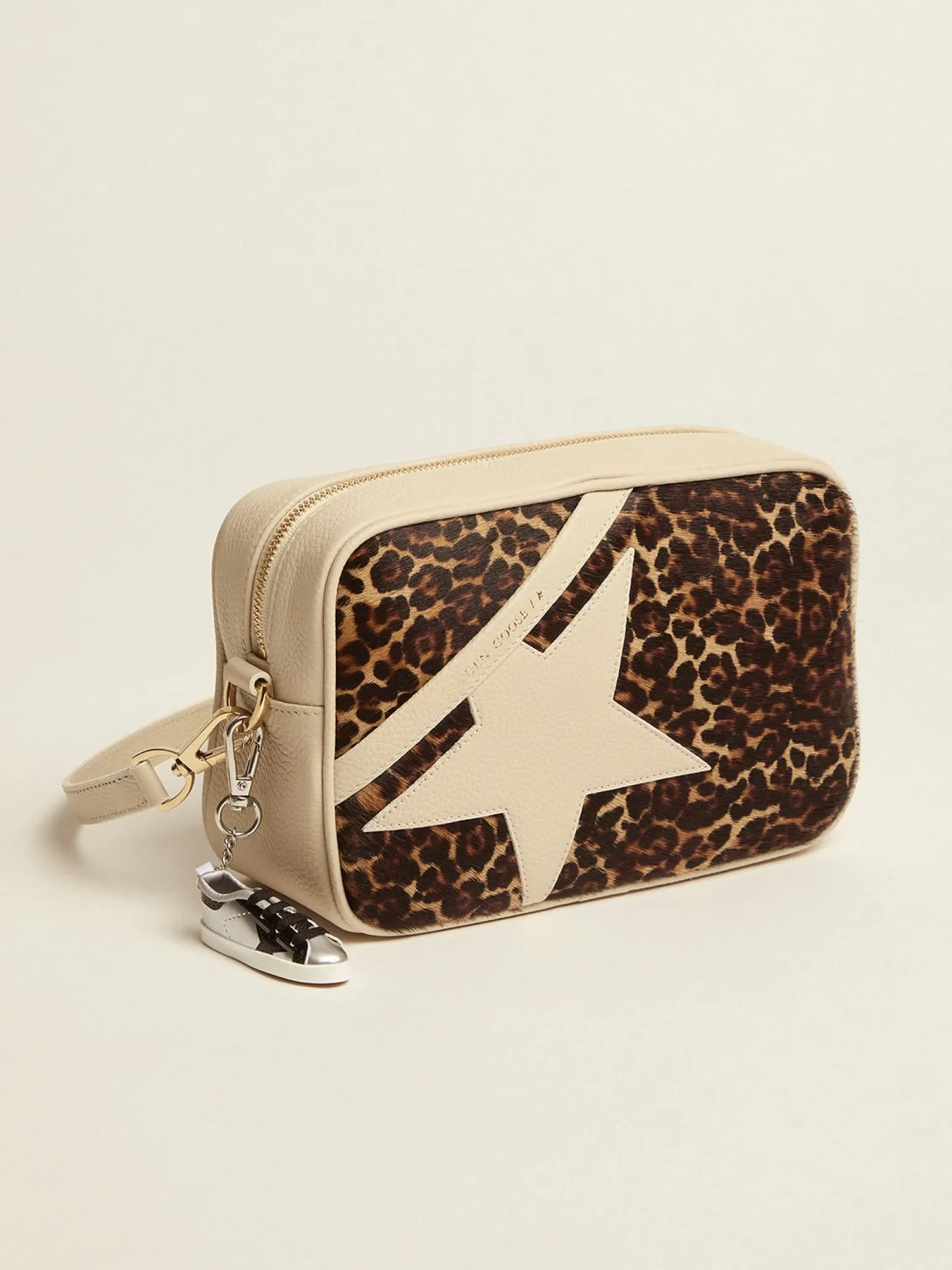 Flash Sale Bolsa Star branco leite com inserção de couro cavalinho com estampa de leopardo MULHER Bolsas tiracolo
