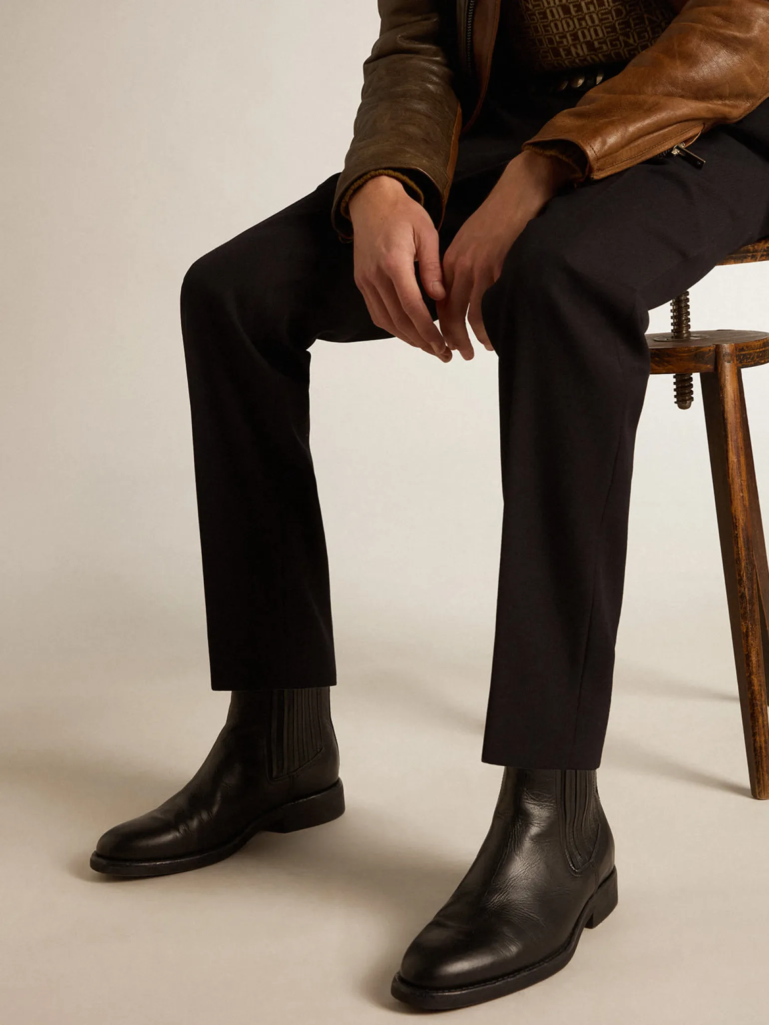 Sale Botas Chelsea masculinas de couro preto Botas