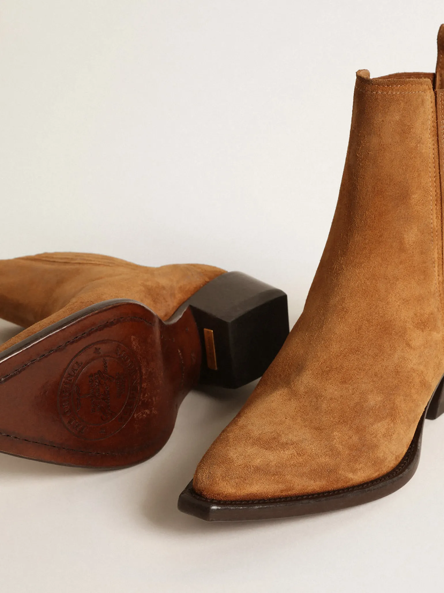 Clearance Botas Debbie de suede marrom MULHER Botas