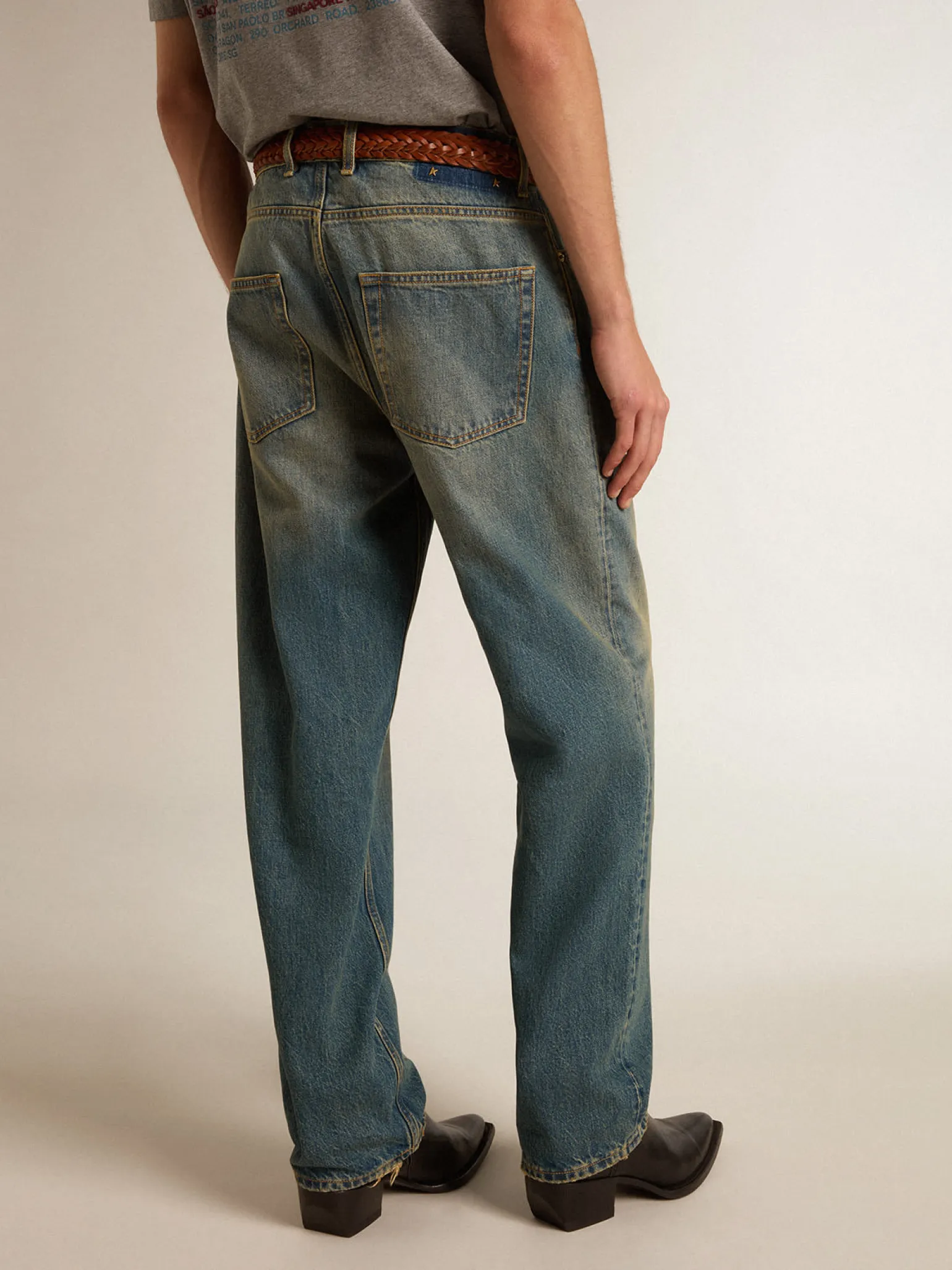 Online Calça jeans azul com tratamento usado Jeans e calças