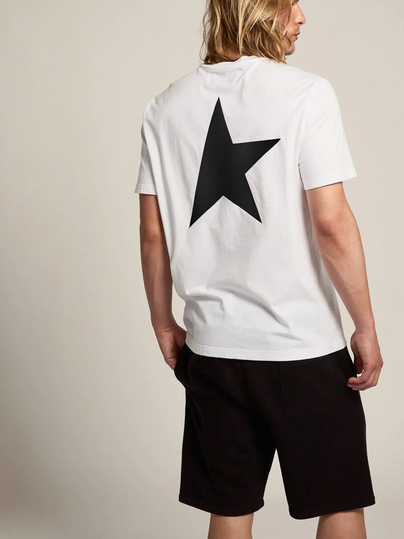 Hot Camiseta branca Coleção Star com logo e estrela pretos em contraste Beachwear|Camisetas