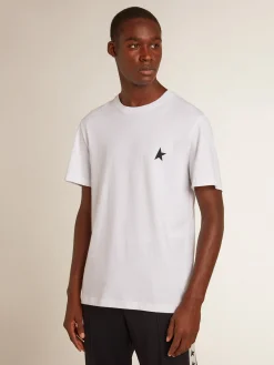 Discount Camiseta branca masculina com estrela azul-escura na frente Camisetas