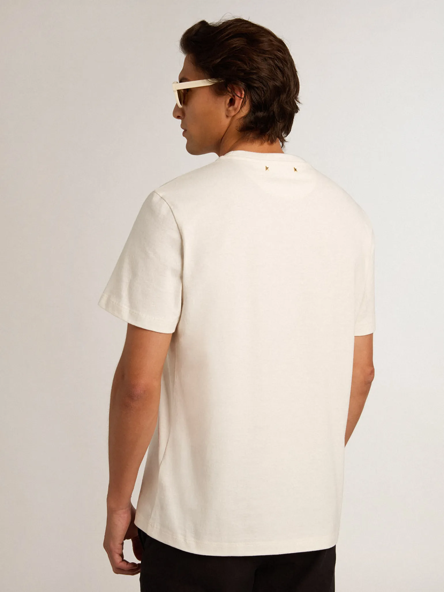 Fashion Camiseta de algodão branco com flor estampada na frente Beachwear|Camisetas
