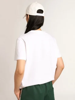 Discount Camiseta feminina branca com estrela verde na frente MULHER Camisetas