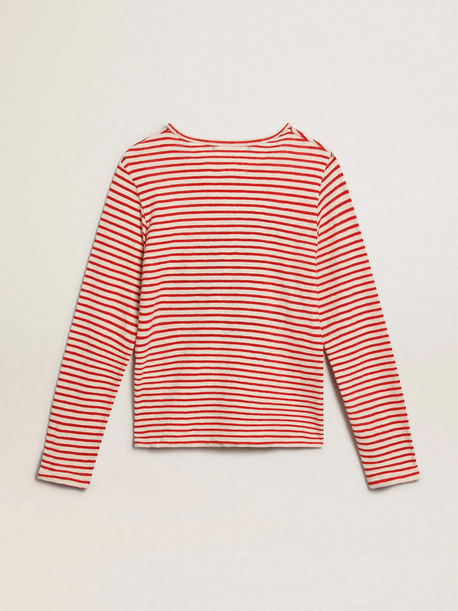 Store Camiseta feminina com listras brancas e vermelhas e bordado na frente MULHER Camisetas