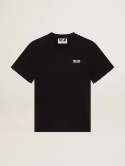 Shop Camiseta masculina preta com logo e estrela brancos em contraste Camisetas