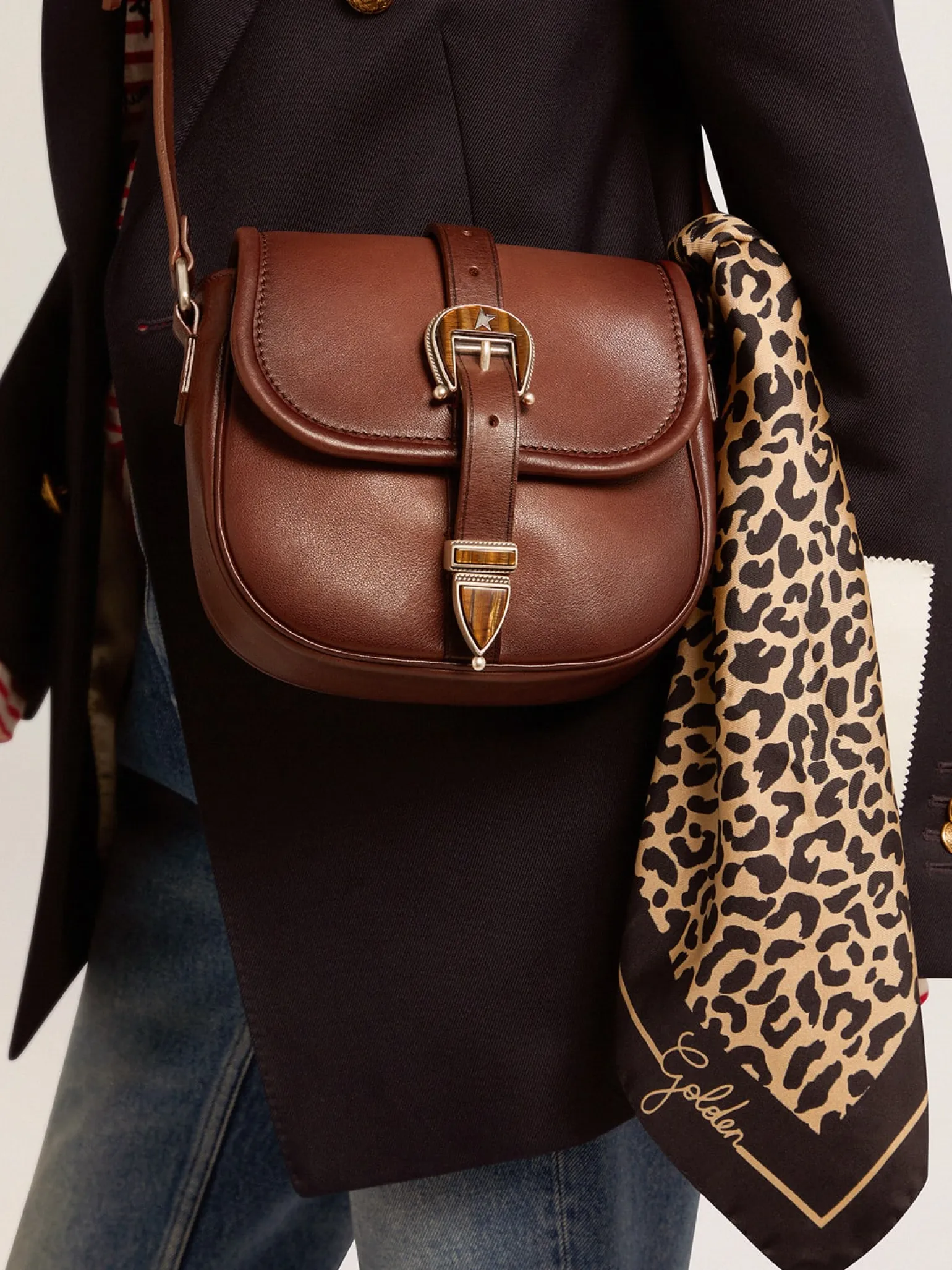 New Golden Collection scarf in with leopard print MULHER Sedas e Echarpes|Beachwear