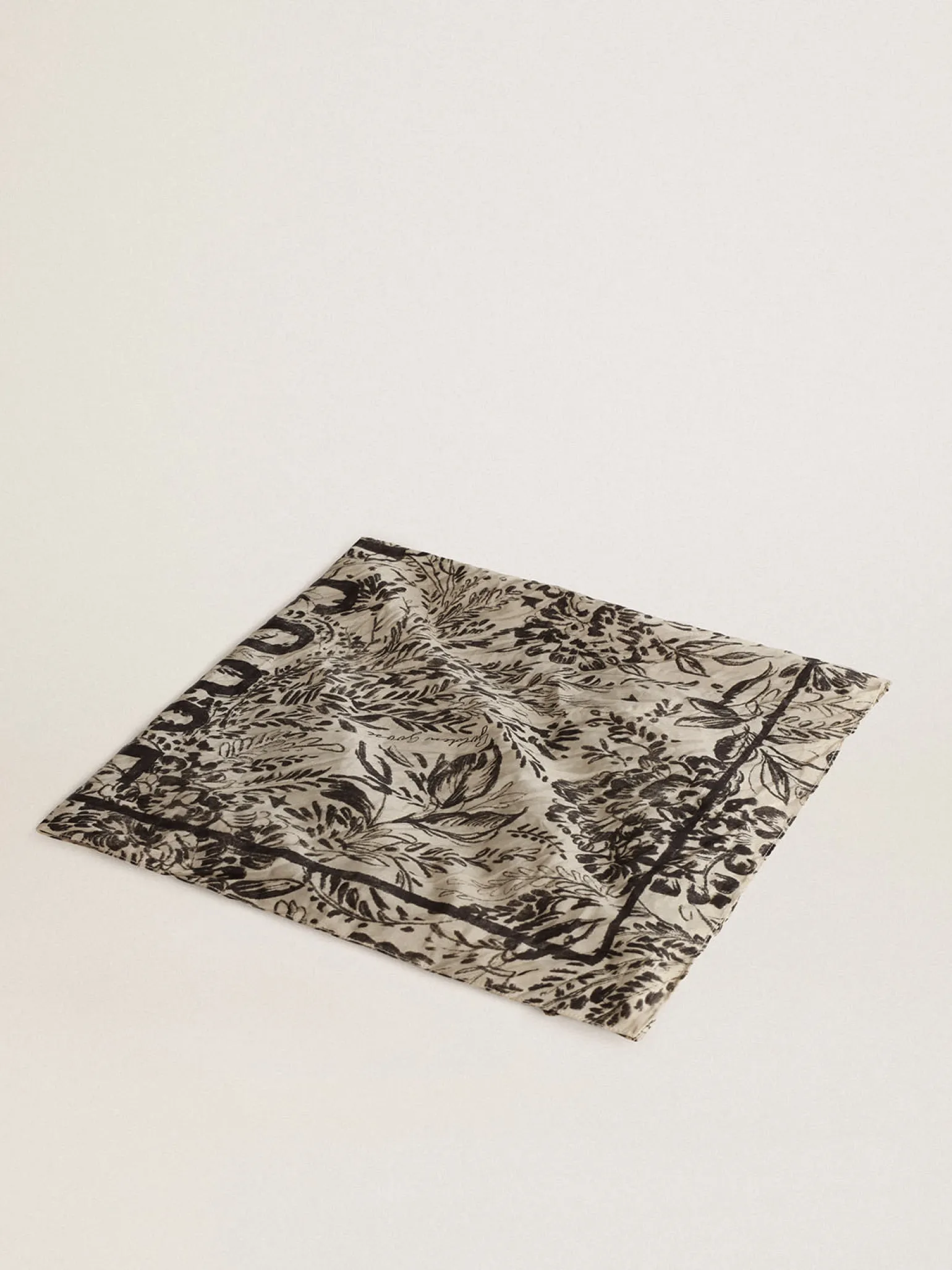 Best Sale Lenço na cor marfim com estampa toile de Jouy em contraste MULHER Sedas e Echarpes|Sedas e Echarpes