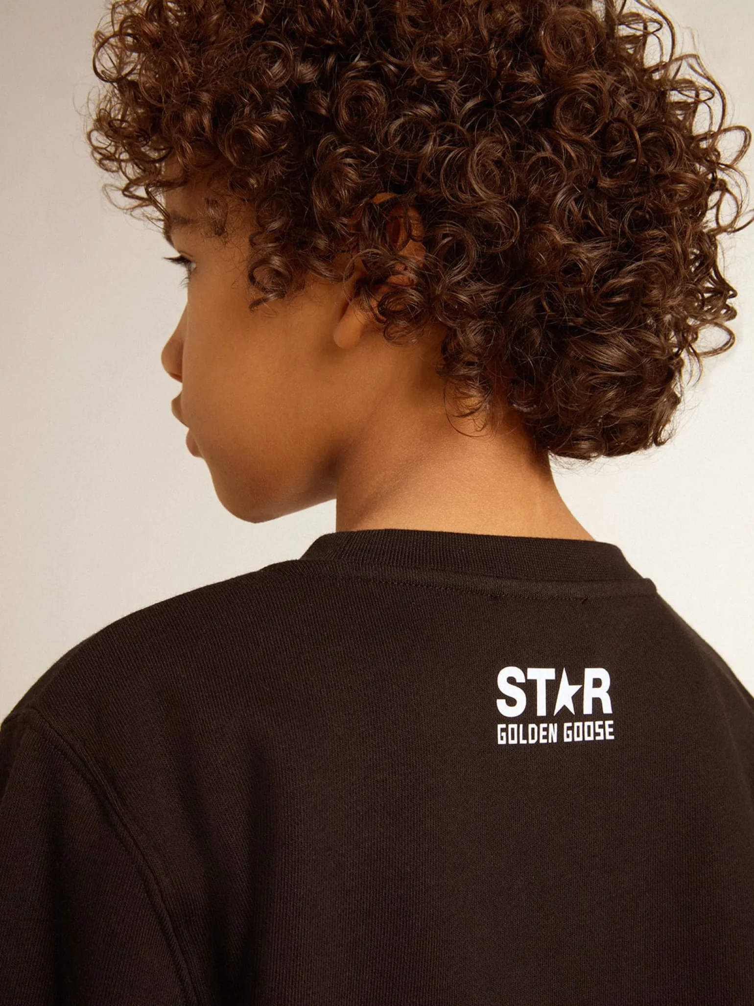 Store Moletom infantil masculino preto com maxi estrela branca na frente Roupas de cima (4-12 years)|Roupas de cima (4-12 years)