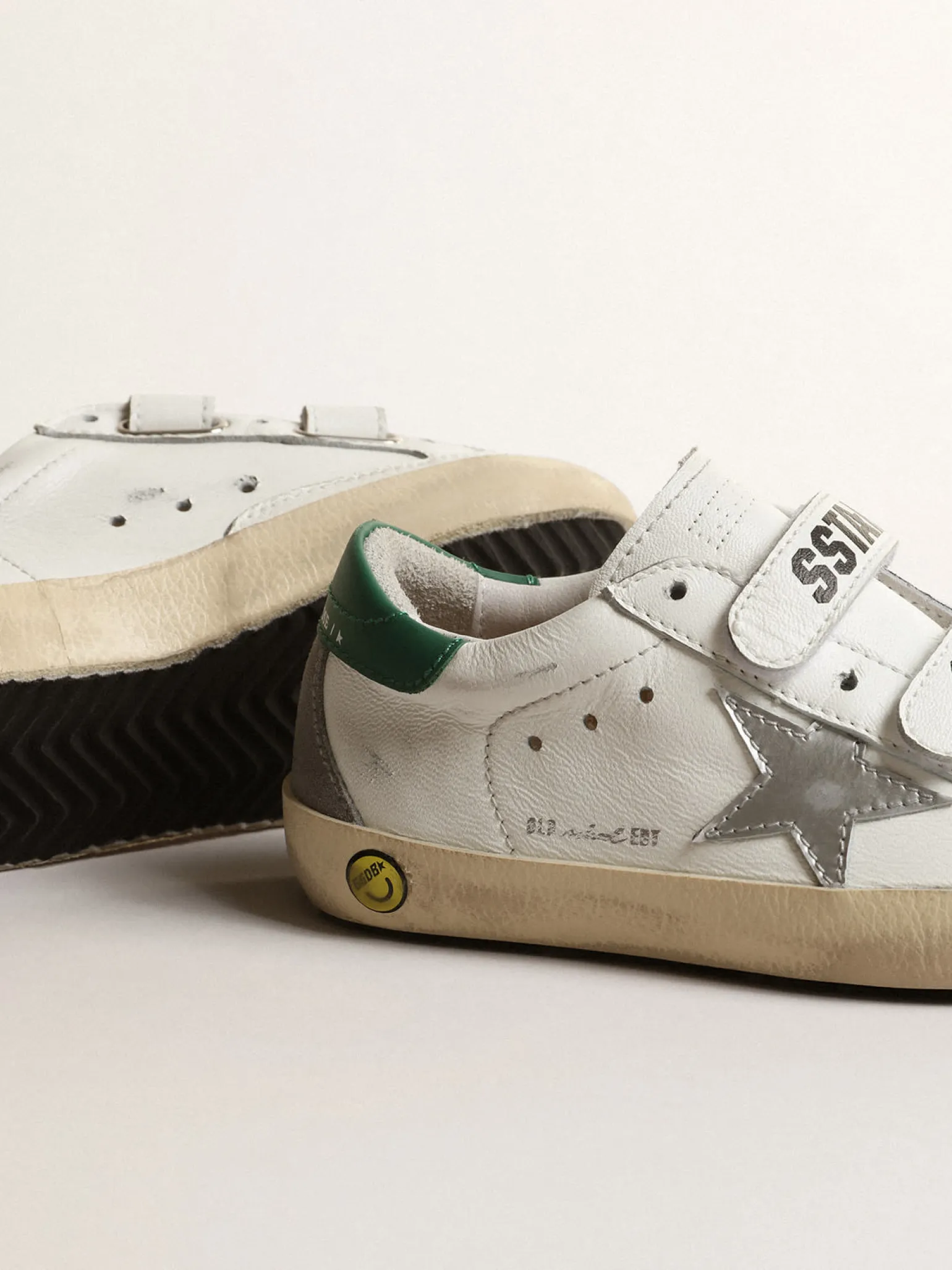 Shop Old School Junior com estrela de couro metálico e talão verde Meninas pequenas (1-3 anos)|Meninos pequenos (1-3 anos)