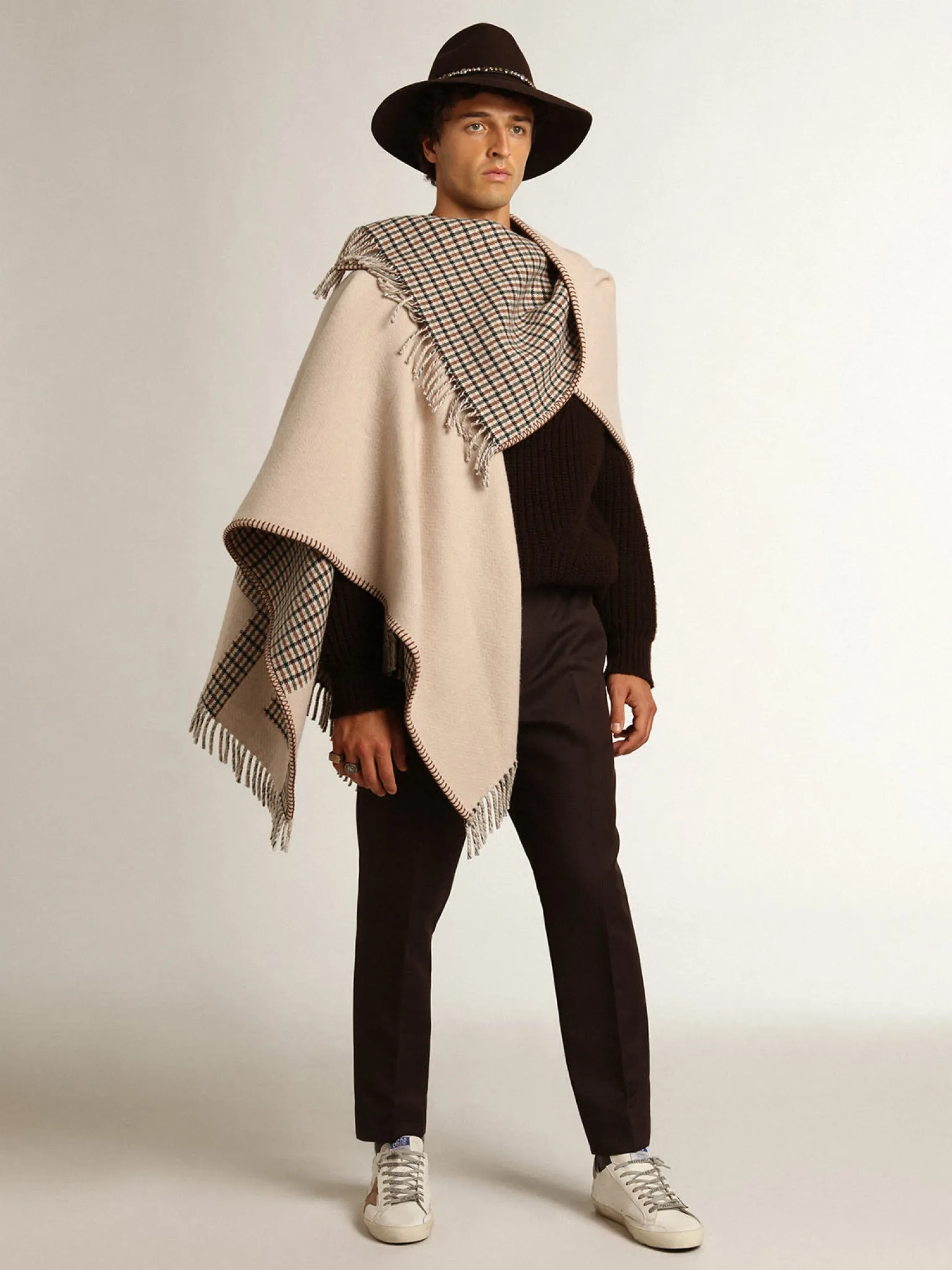 Cheap Poncho de lã dupla face na cor creme com estampa xadrez e inscrição MULHER Malhas|Malhas