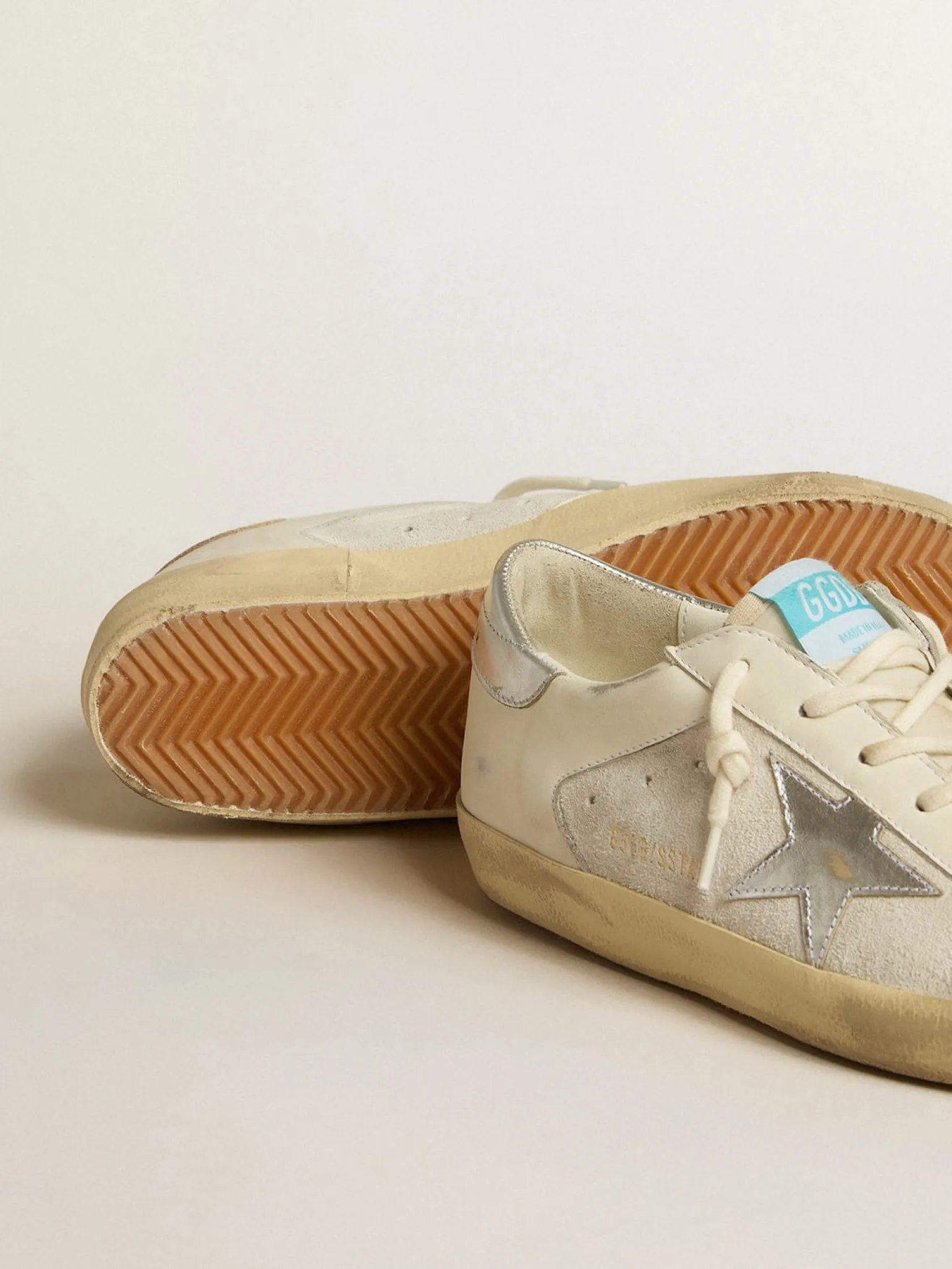 Fashion Super-Star de couro e suede brancos com estrela de couro prateado e dourado MULHER Super-Star