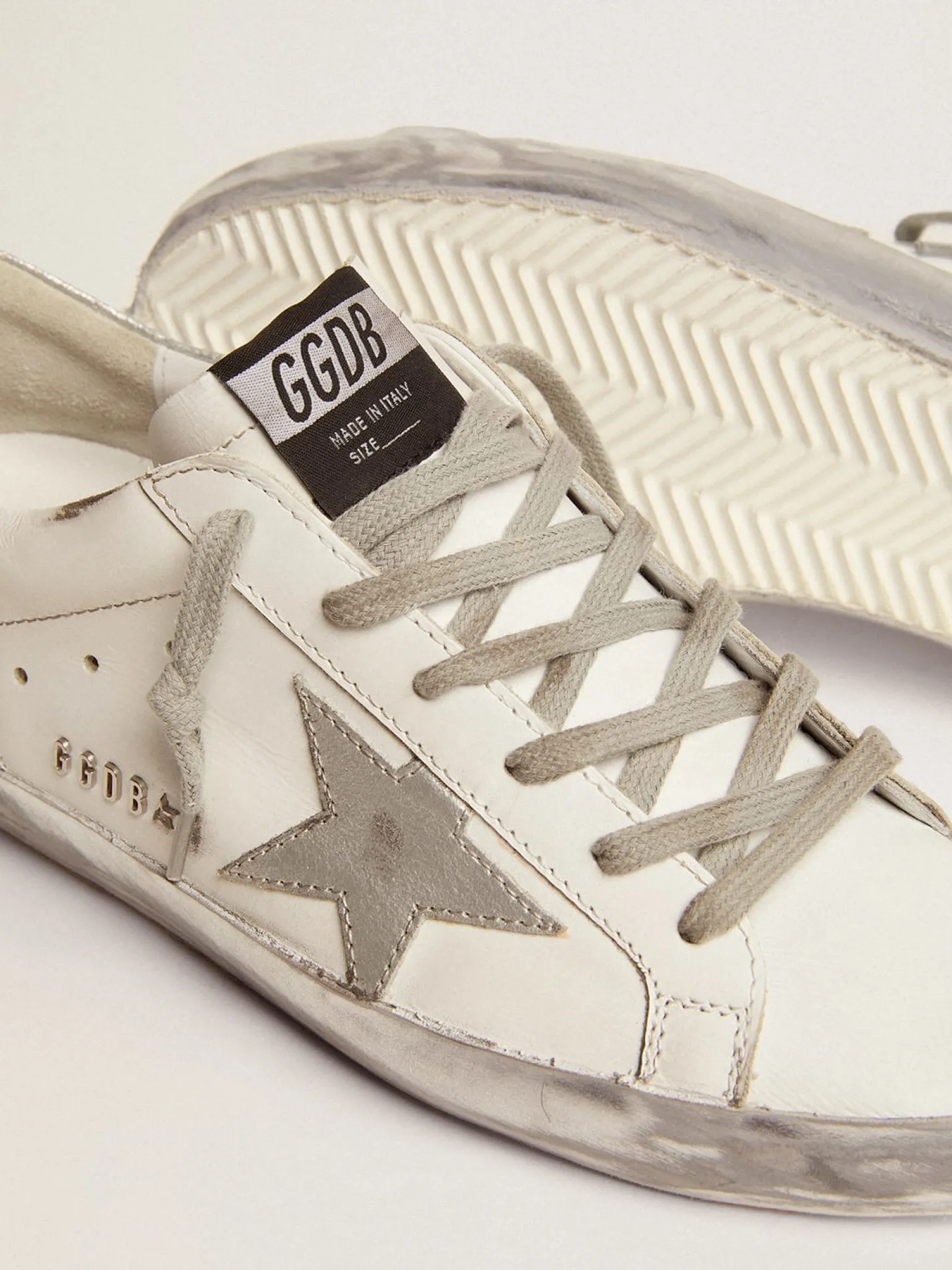 Cheap Super-Star feminino com reforço prateado brilhante e inscrições de metal MULHER Super-Star
