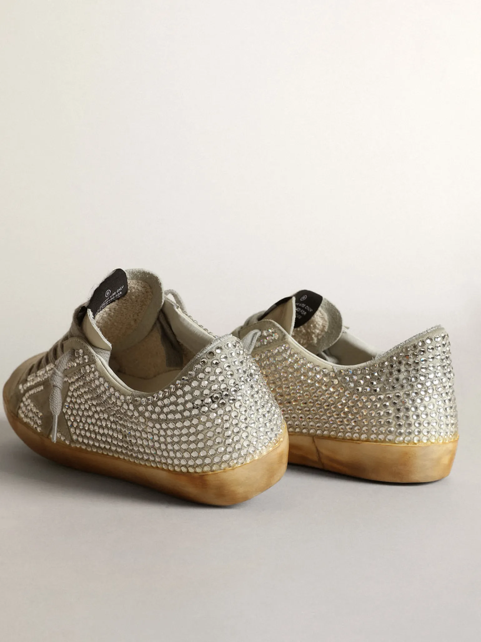 Cheap Super-Star feminino de nubuk branco sujo e cristais prateados MULHER Super-Star