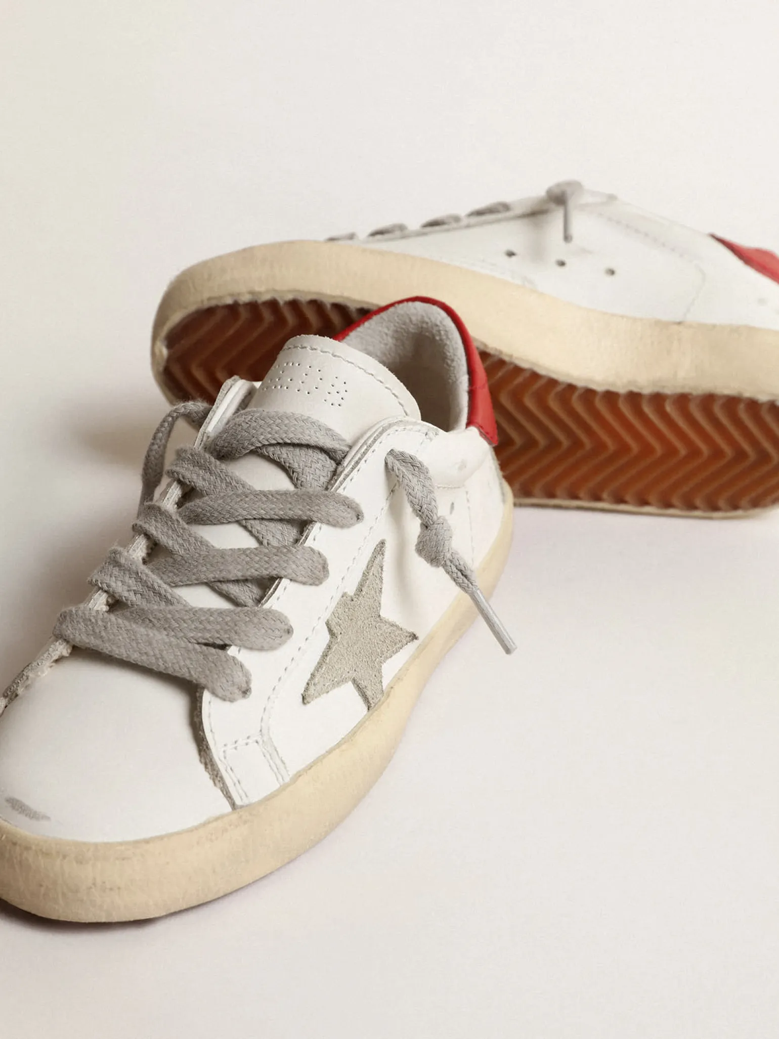 Flash Sale Super-Star Young com estrela de suede e talão de couro vermelho Meninas (4-10 anos)|Meninos (4-10 anos)