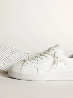 Shop Tênis Purestar de couro branco com estrela tom sobre tom e talão com cristais Swarovski pretos MULHER Purestar