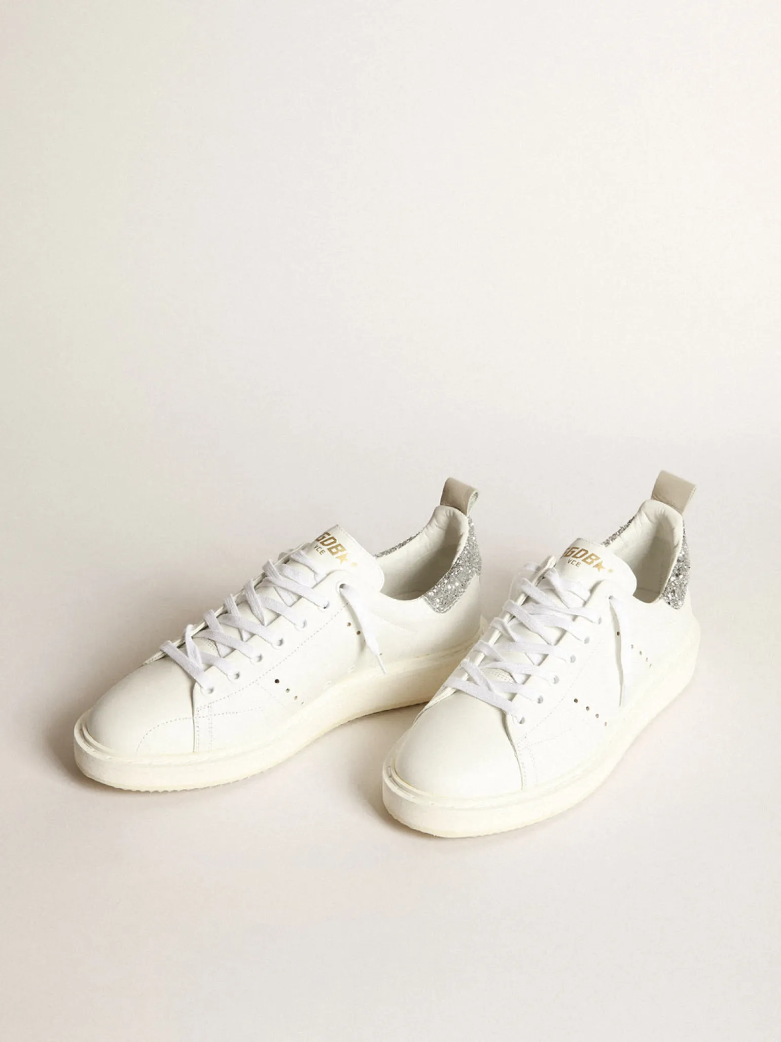 New Tênis Starter em couro branco com talão de glitter prateado MULHER Starter
