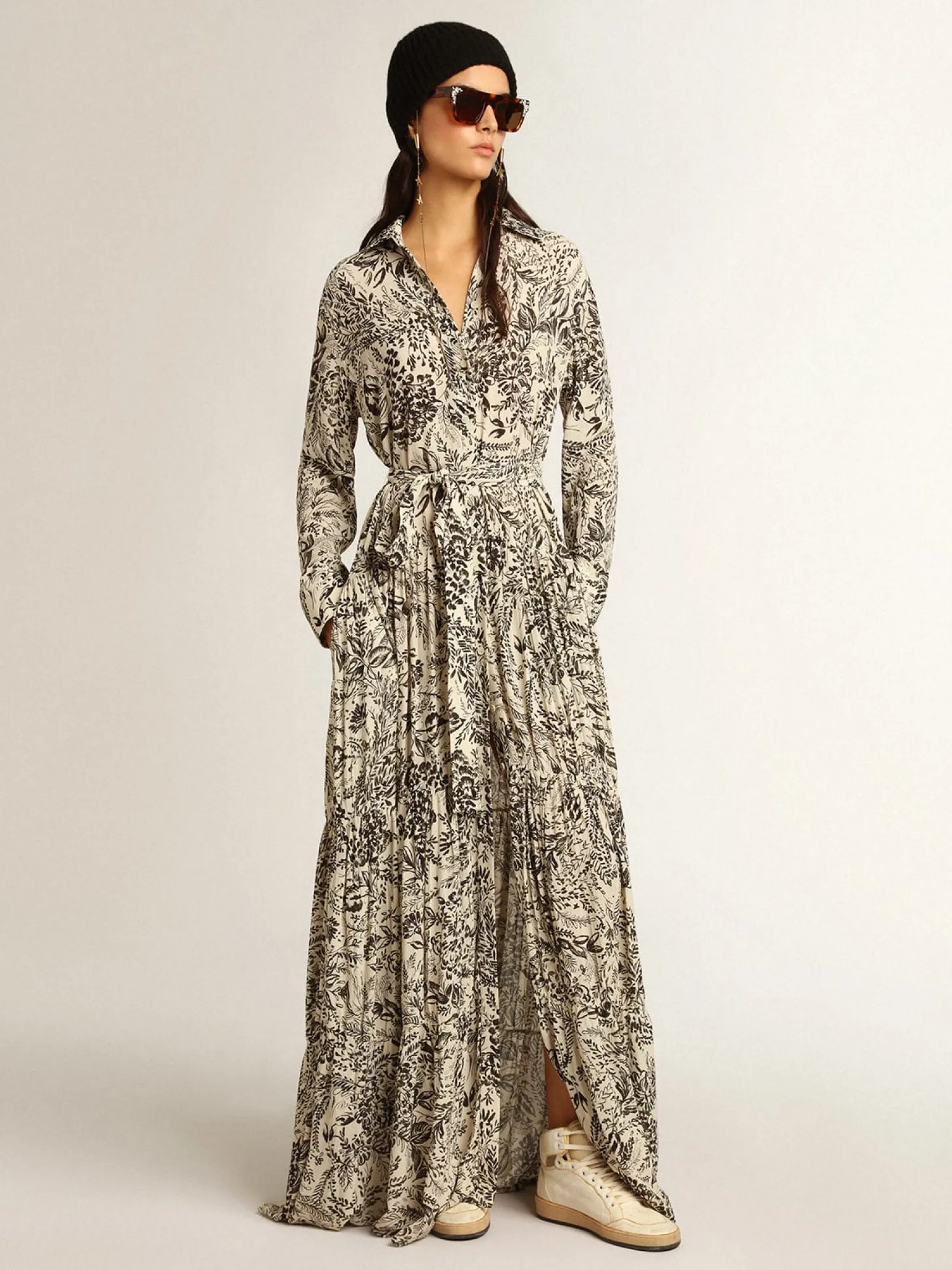 Online Vestido branco com estampa toile de jouy preta MULHER Vestidos e macacões