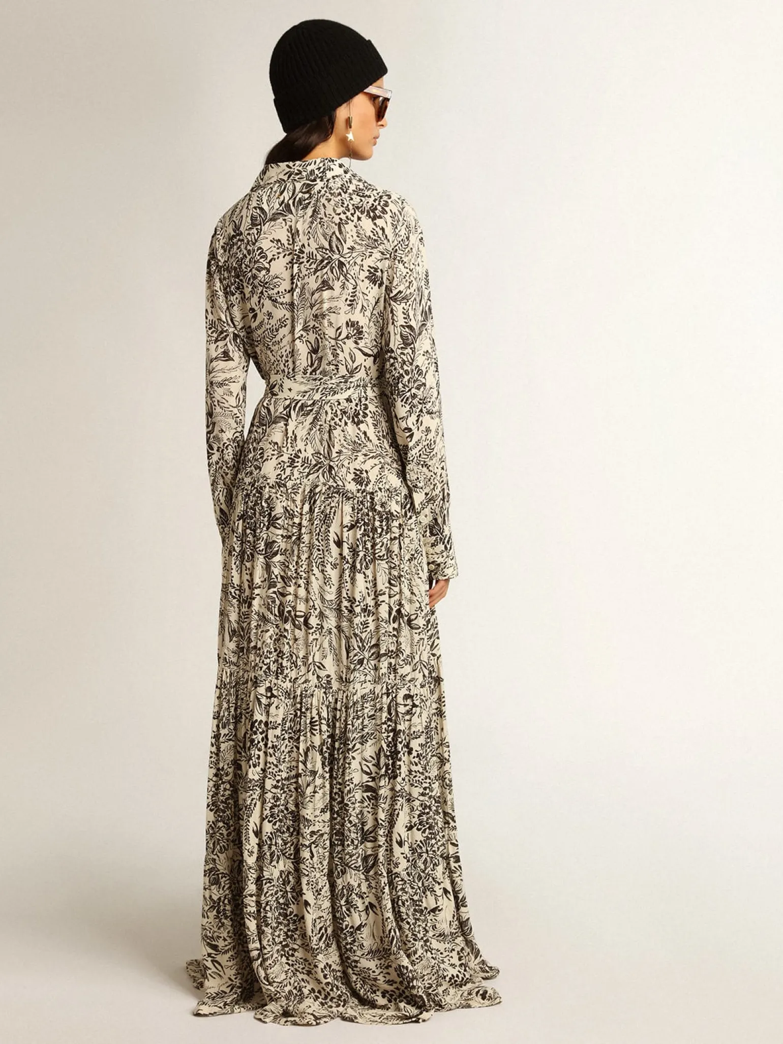 Online Vestido branco com estampa toile de jouy preta MULHER Vestidos e macacões