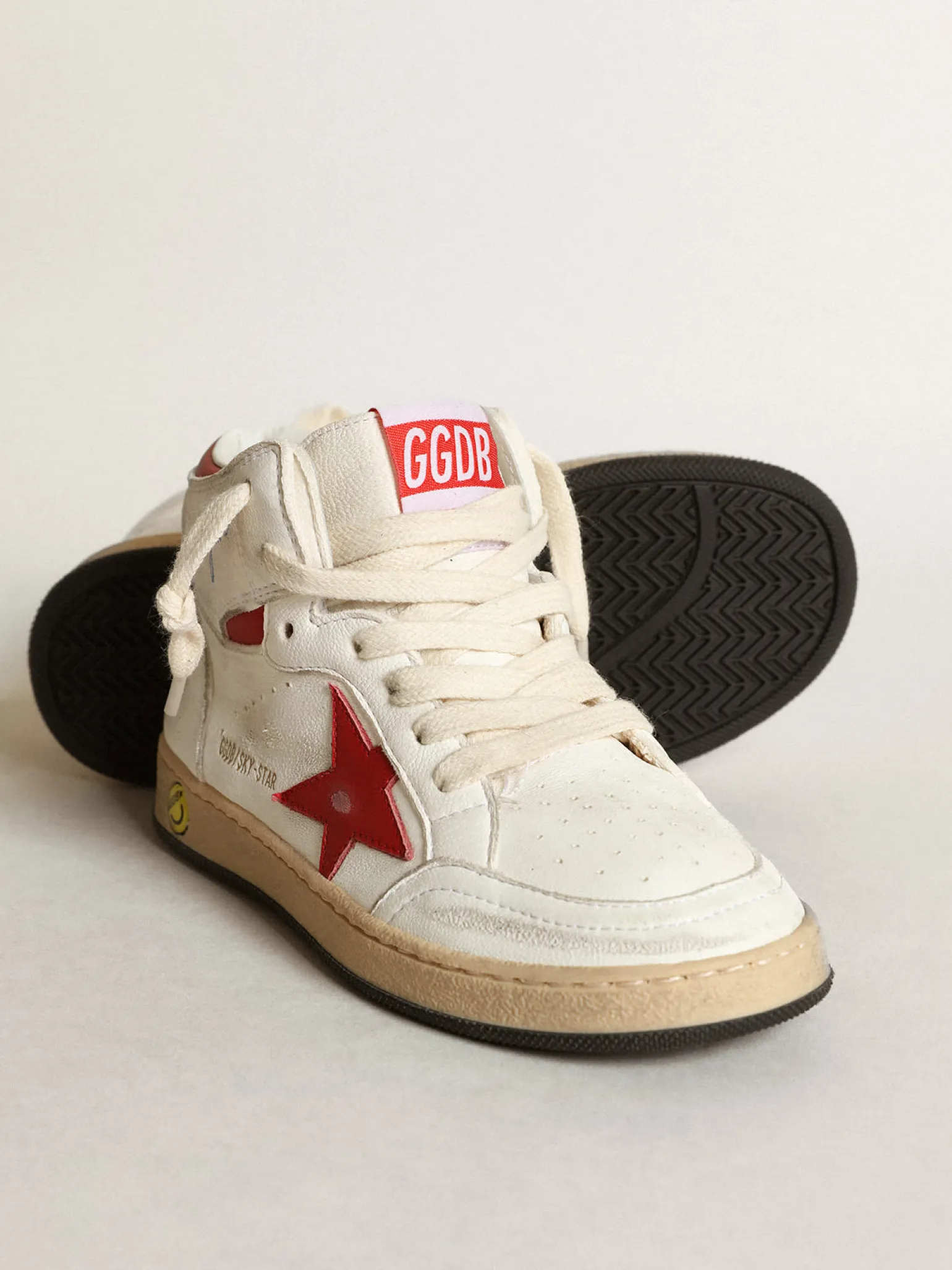 Outlet Young Sky-Star de napa branca com estrela e talão vermelhos Meninas (4-10 anos)|Meninos (4-10 anos)